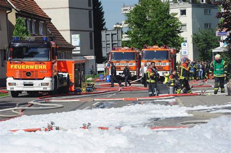 Fotostrecke Kreis Reutlingen Schwerer Brand In Metzingen Zwei Tote