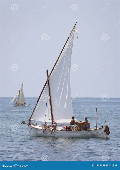 Mast Lateen Rigged Caravel Known As Discovery Caravel Th Century