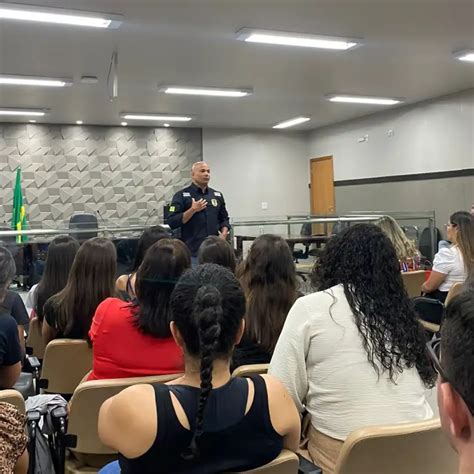 Faculdade Fatenc Inicia Semana Jur Dica Palestra Sobre Carreiras