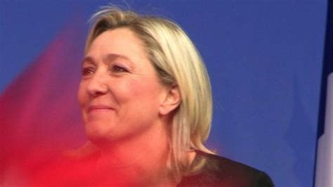 Vu De Twitter Marine Le Pen Pose Un Lapin Des Paroles Et Des Actes