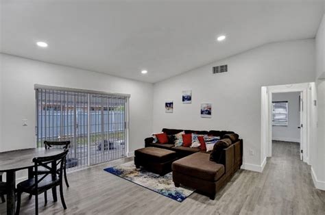 Carol City Miami Gardens Vacation Rentals House Rentals And More Vrbo