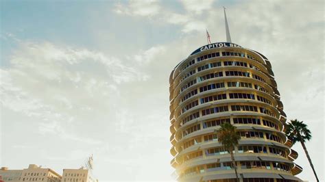 Download Ground Level Image Of The Capitol Records Building Wallpaper