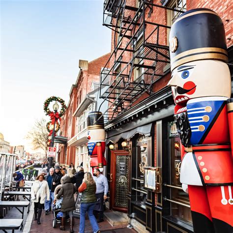 Holidays in Georgetown | Georgetown DC - Explore Georgetown in ...