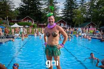 Gay Naturists International Gni On Twitter Social Hour Tropical