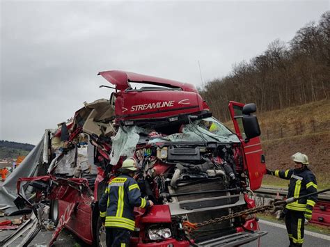 Lörrach A 98 nach Lkw Unfall gesperrt Lörrach Verlagshaus Jaumann