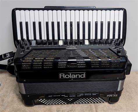 Roland FR-7X Digital Accordion