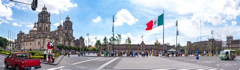 El Zócalo La Plaza de la Constitución Mexico City