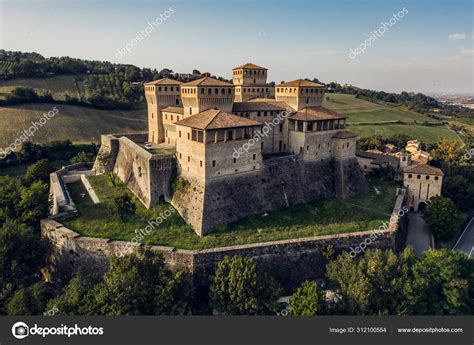 Castle of Torrechiara — Stock Photo © a_medvedkov #312100554