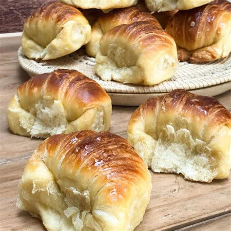 Medialunas Caseras De Manteca Cocineros Argentinos