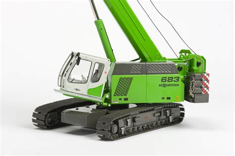 Sennebogen Crawler Telescopic Crane For The Showcase As Scale