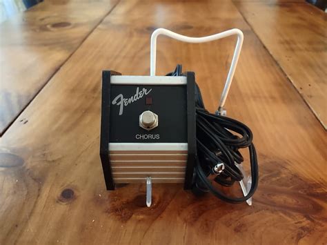 Fender Single Button Footswitch Chorus Reverb