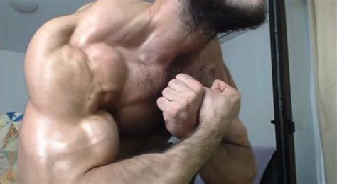 Hotties Sexy Naked Bicep Flex ThisVid