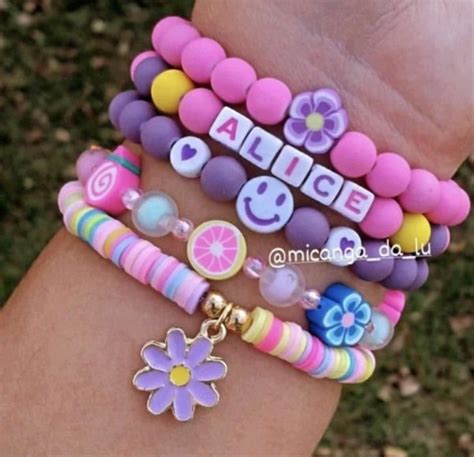 Pin By Karen Mendoza On Joya In 2022 Bead Charms Diy Preppy Bracelets Beaded Jewelry Designs