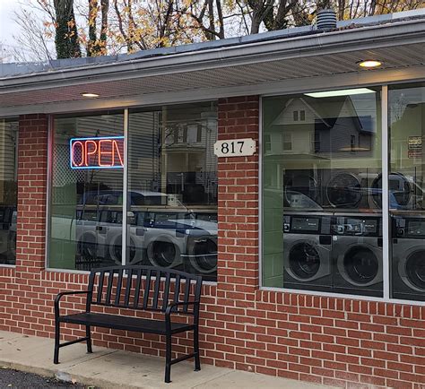 Coin and Card Operated Laundromat in Fredericksburg, VA - Laundry