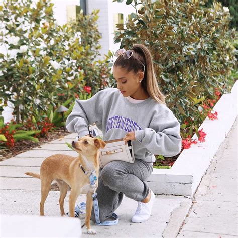 Ariana Grande And Toulouse Celebrity Dogs Ariana Grande Fans Ariana