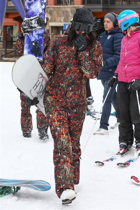 Kylie Jenner Snowboarding in Vail Colorado April 5, 2016 – Star Style