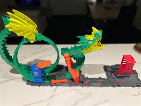 Hot Wheels City Drachen Angriff Looping Set neu CHF Gebraucht in Wollerau für CHF