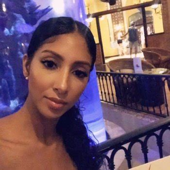 Jessenia Veras Babe Page Watch This Centerfold On FreeOnes