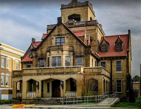 The Deridder Gothic Jail Transforms Into One Of The Spookiest Haunted