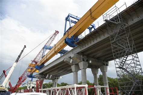 Supervisa SICT avance de obra en puente Vehicular Nichupté la conexión