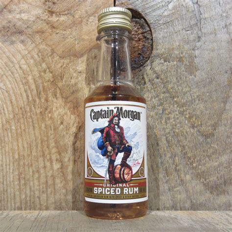 Captain Morgan Spiced Rum 50ml Oak And Barrel