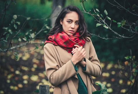 Black Hair Girl Scarf Woman Model Depth Of Field Wallpaper