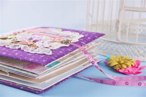 Lbum De Scrapbooking Para El Beb En Estilo De La Elegancia Del Chebbi