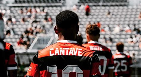 Foot Canada Belle Victoire De Vancouver FC Un But De Miki Cantave