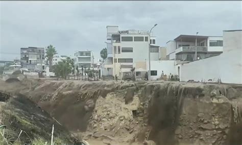 Punta Hermosa Nuevo huaico inundó varias calles del balneario ATV