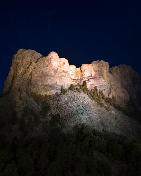 Mount Rushmore at Night by MEandYouPhoto on DeviantArt