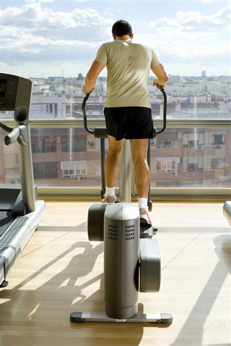 High Levels on the Elliptical to Make Legs Skinnier or Thicker