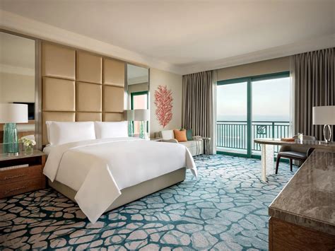 luxury family room  dubai  jumeirah beach book palm king