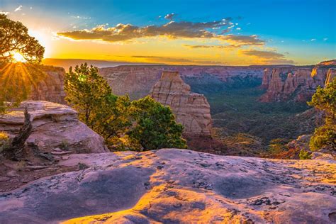 Sunrise on the Colorado National Monument | Smithsonian Photo Contest ...