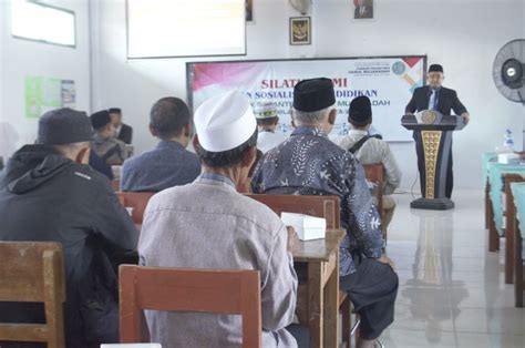 Darul Mujahadah Silaturrahmi Dan Sosialisasi Pendidikan Bagi Wali