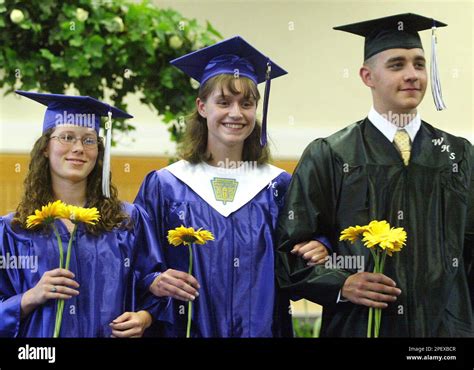 Kristen Strobel 18 Center And Reiner Bretch 18 Right Are Seen