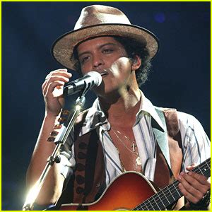 Bruno Mars: Super Bowl XLVIII Halftime Performer – Confirmed! | 2014 ...