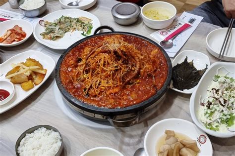 울산 명촌 아구찜 맛집 번지농장ː중독되는 돌판아구찜 놀이방 식당 네이버 블로그