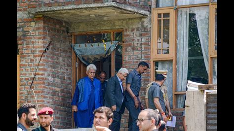 Jammu And Kashmir L G Manoj Sinha Meets Boat Capsize Tragedy Victims