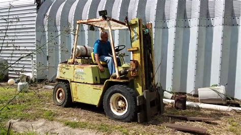 Old Clark Forklift Auction Youtube