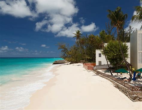 Отели Хайнань - первая линия 2025