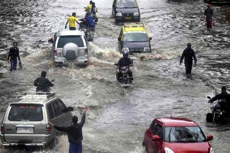 Tamil Nadu Rains 5 Dead As Incessant Rainfall Wreaks Havoc Downpour