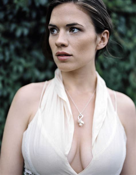 Hayley Atwell Scrolller