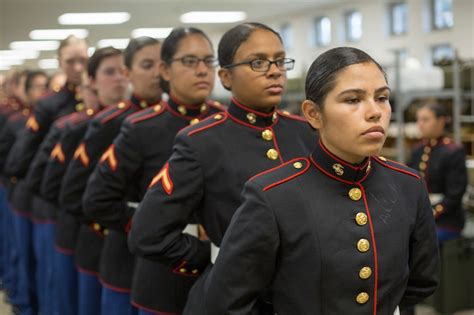 Historic uniform change for female Marines; ‘there will be no doubts ...