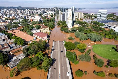 A Gazeta Mortos Em Enchentes No Rs Sobem Para Seguem