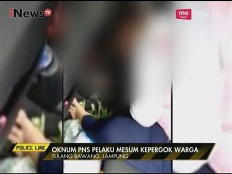 Asik Berbuat Mesum Di Dalam Mobil Oknum Pns Digrebek Warga Police