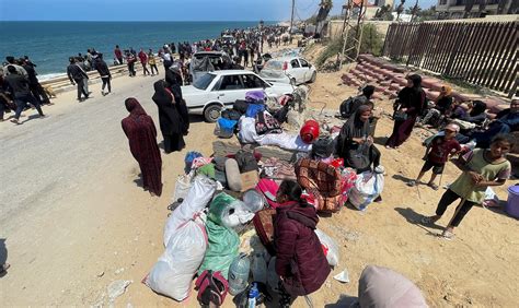 Displaced Gazans Trek North To Return Home April 15 2024 Reuters