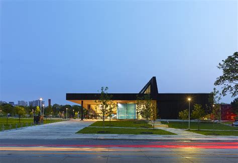 Regent Park Aquatic Centre (now Pam McConnell Aquatic Centre) - TSA