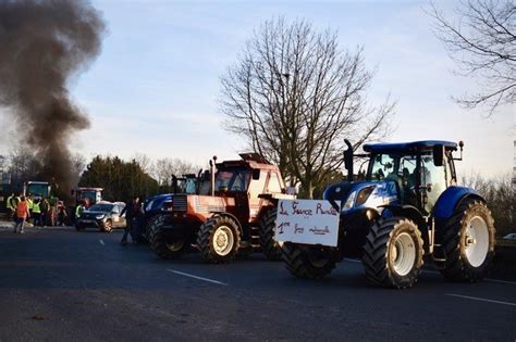 Col Re Des Agriculteurs Quoi Faut Il Sattendre Ce Lundi Janvier