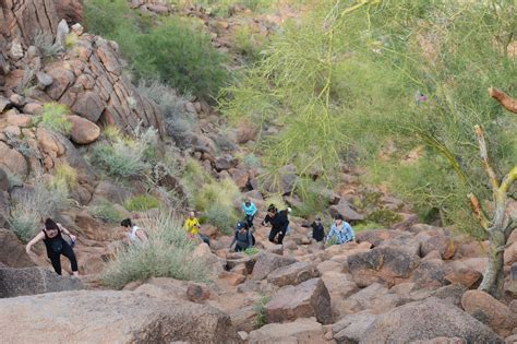 Annabanana: Camelback Mountain Hike (hiking back down)