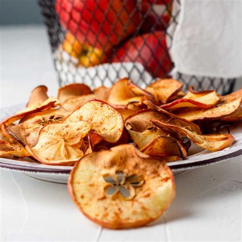 How to Dehydrate Apples In Air Fryer - The Flavor Bells